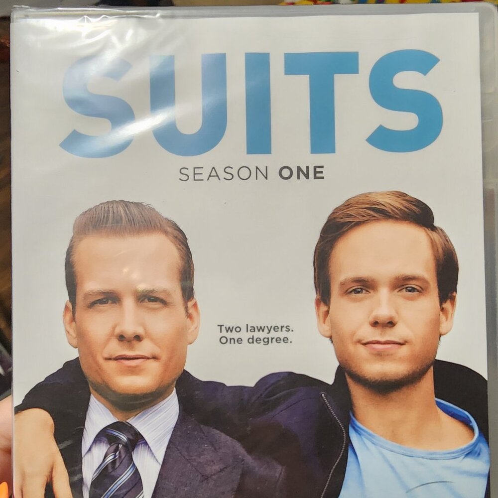 Suit season 1 DVD